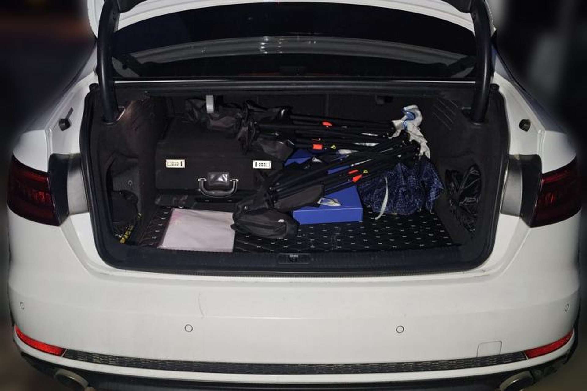 Used Audi A4L 2018 30th Anniversary Edition 40 TFSI Fashion Model Trunk