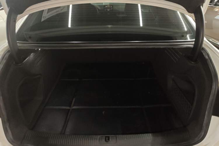 Used Audi A4L 2018 30th Anniversary Edition 40 TFSI Trendy Model Trunk
