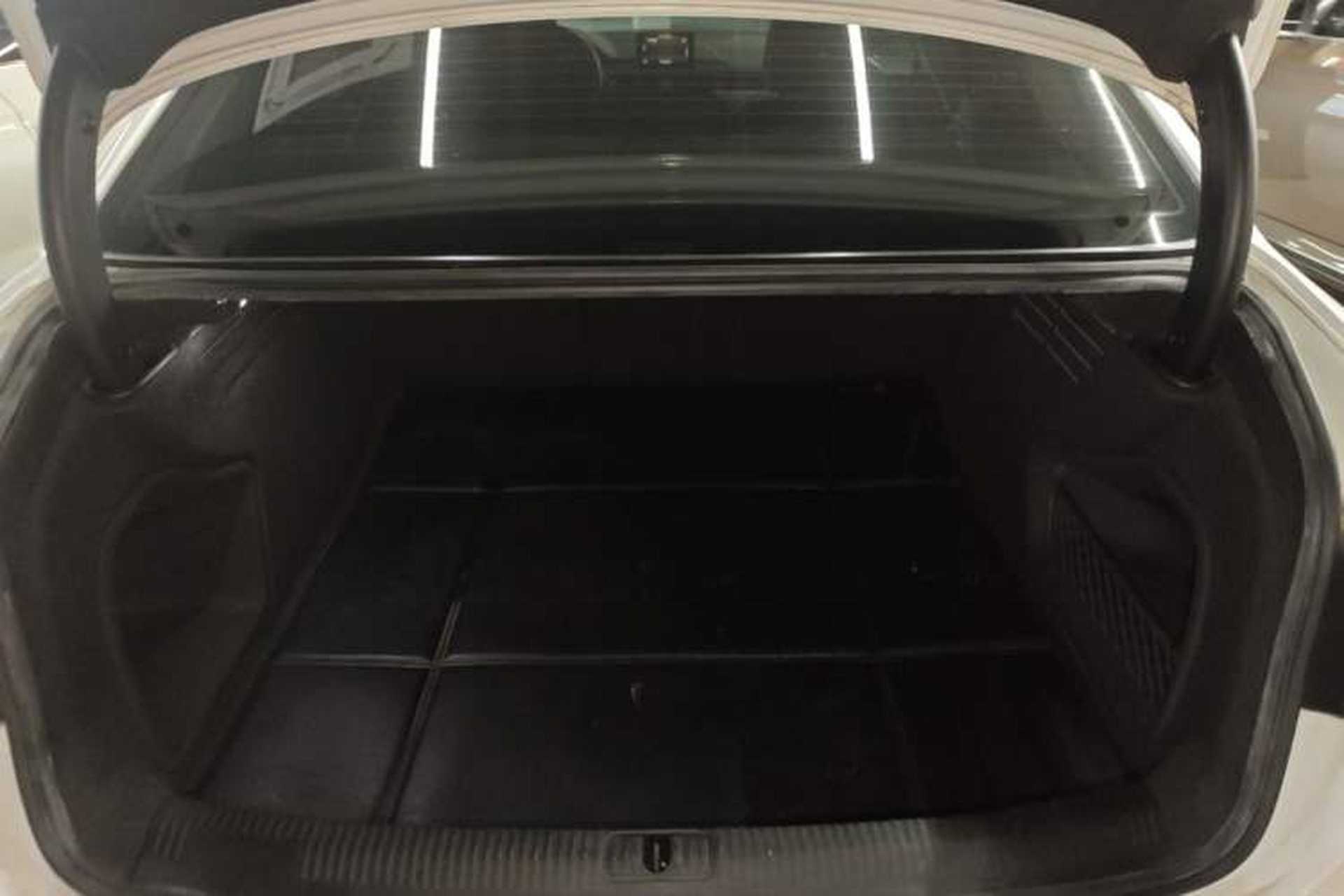 Used Audi A4L 2018 30th Anniversary Edition 40 TFSI Trendy Model Trunk