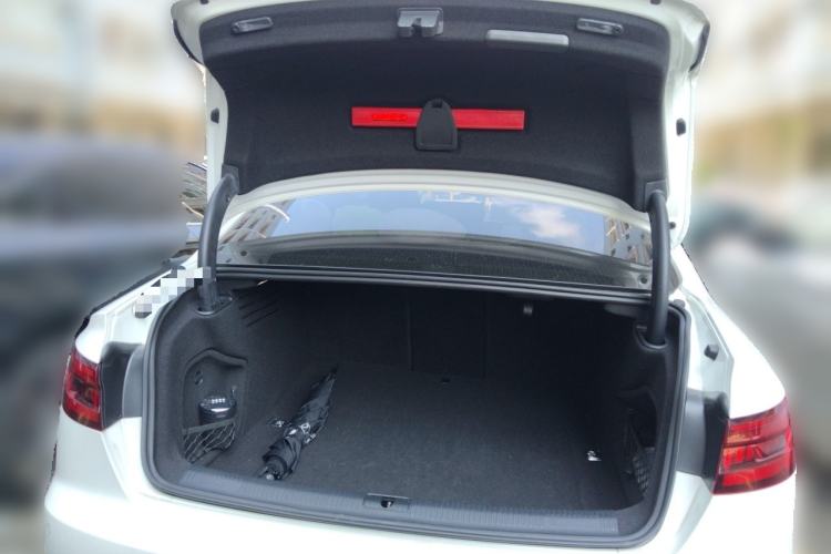 Used Audi A4L 2018 30th Anniversary Edition 40 TFSI Fashion Model Trunk