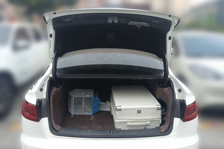 Used Audi A4L 2018 30th Anniversary Edition 40 TFSI Fashion Model Trunk