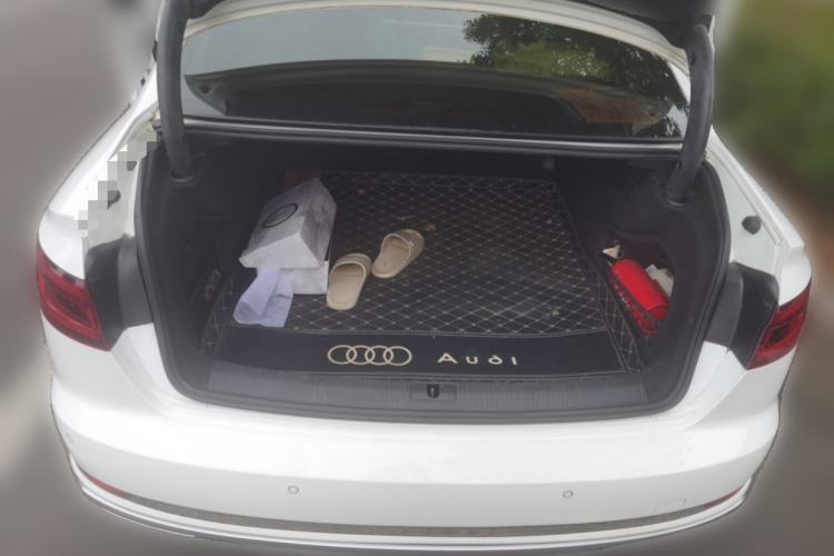 Used Audi A4L 2018 30th Anniversary Edition 40 TFSI Fashion Model Trunk