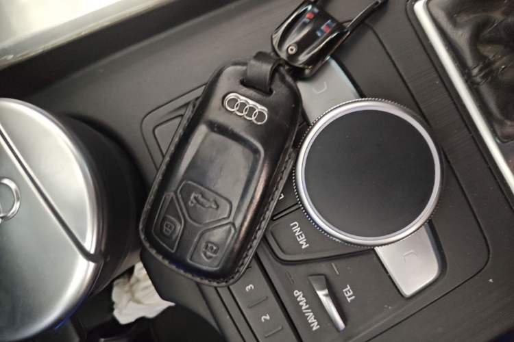 Used Audi A4L 2018 30th Anniversary Edition 40 TFSI Fashion Model Vehicle Key
