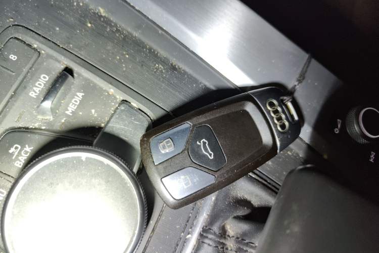 Used Audi A4L 2018 30th Anniversary Edition 40 TFSI Fashion Model Vehicle Key