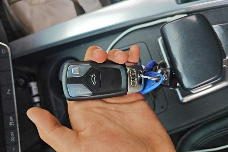 Used Audi A4L 2018 30th Anniversary Edition 40 TFSI Fashion Model Vehicle Key