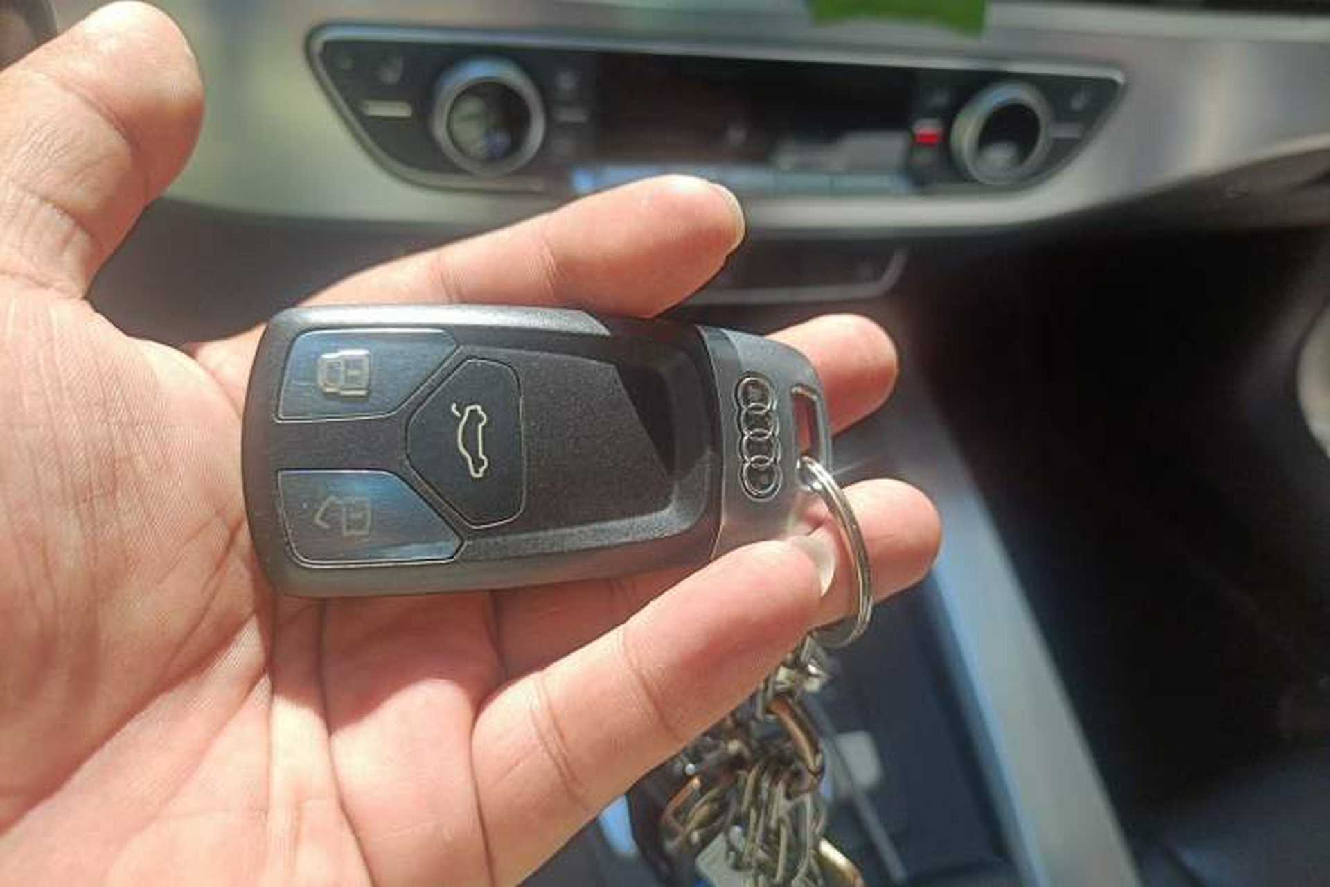 Used Audi A4L 2018 30th Anniversary Edition 40 TFSI Fashion Model Vehicle Key