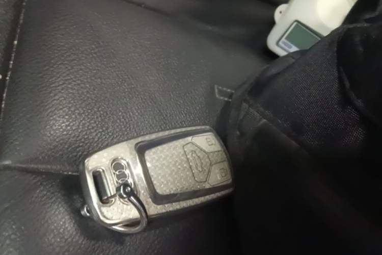 Used Audi A4L 2018 30th Anniversary Edition 40 TFSI Fashion Model Vehicle Key