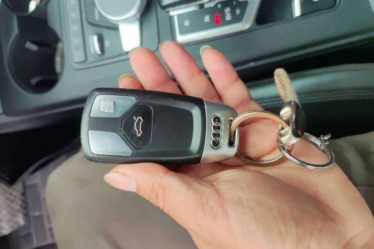 Used Audi A4L 2018 30th Anniversary Edition 40 TFSI Fashion Model Vehicle Key