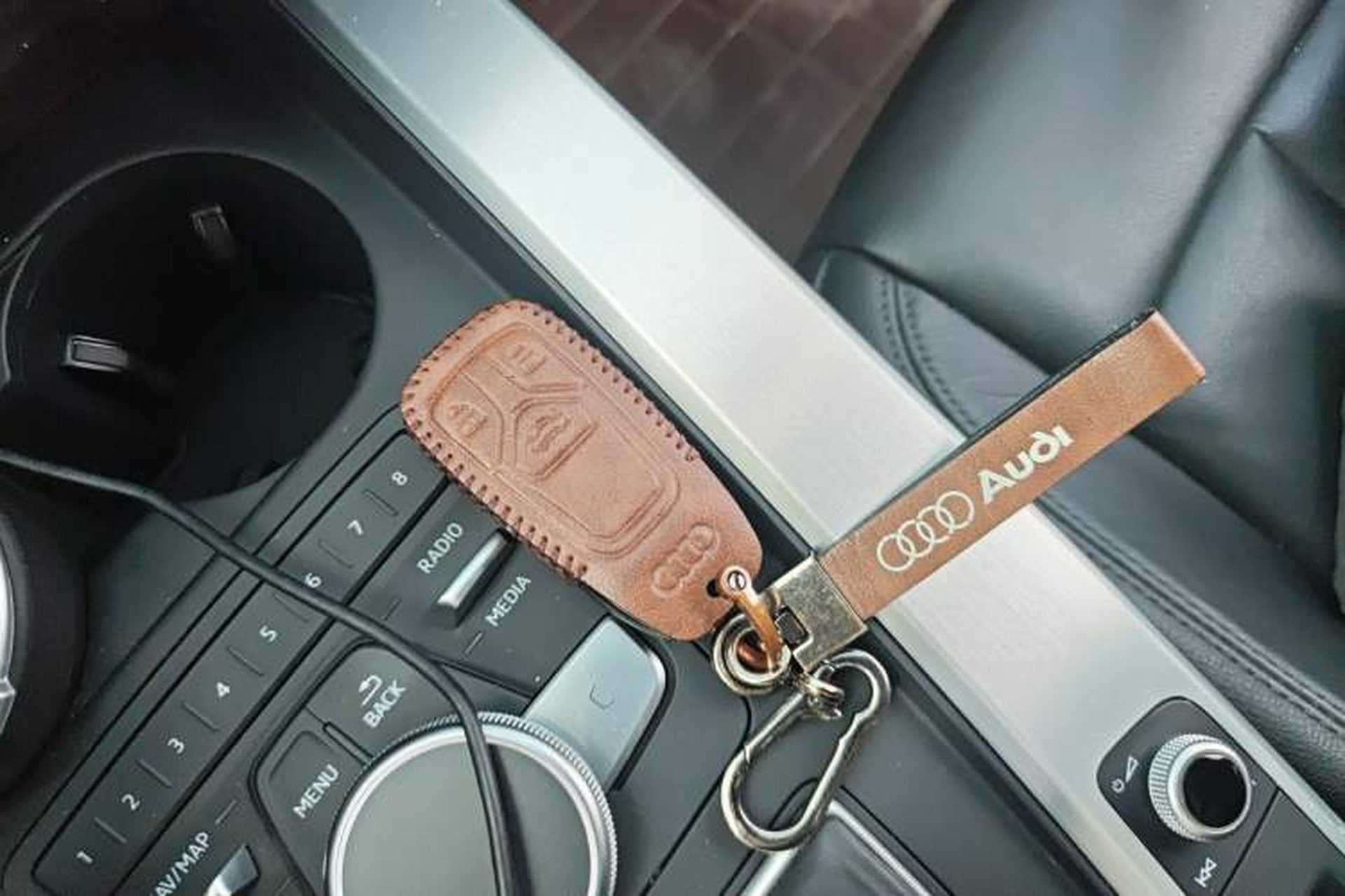 Used Audi A4L 2018 30th Anniversary Edition 40 TFSI Fashion Model Vehicle Key