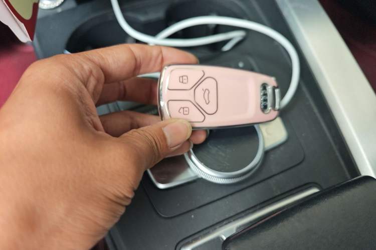 Used Audi A4L 2018 30th Anniversary Edition 40 TFSI Fashion Model Vehicle Key