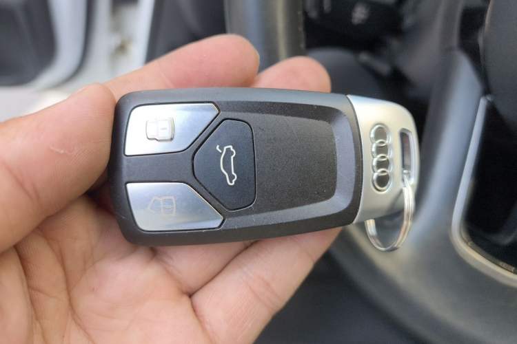 Used Audi A4L 2018 30th Anniversary Edition 40 TFSI Fashion Model Vehicle Key