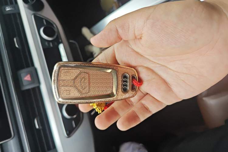 Used Audi A4L 2018 30th Anniversary Edition 40 TFSI Fashion Model Vehicle Key