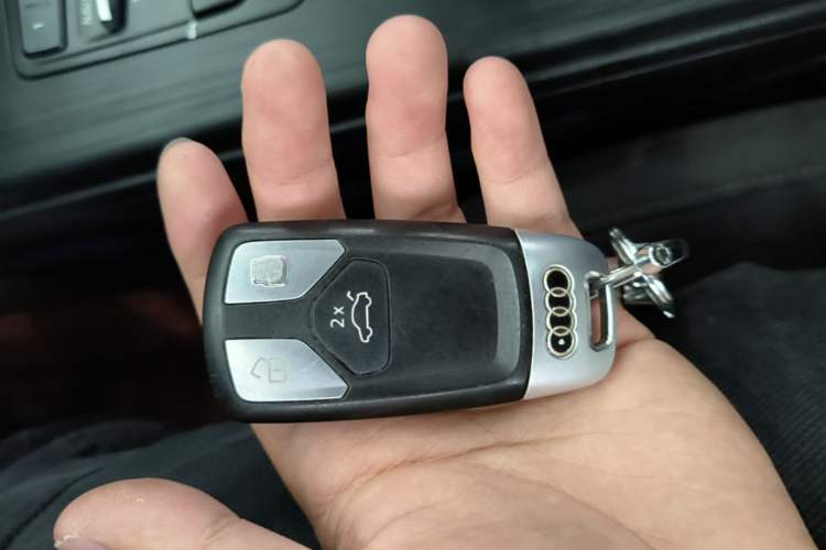 Used Audi A4L 2018 30th Anniversary Edition 40 TFSI Trendy Model Vehicle Key