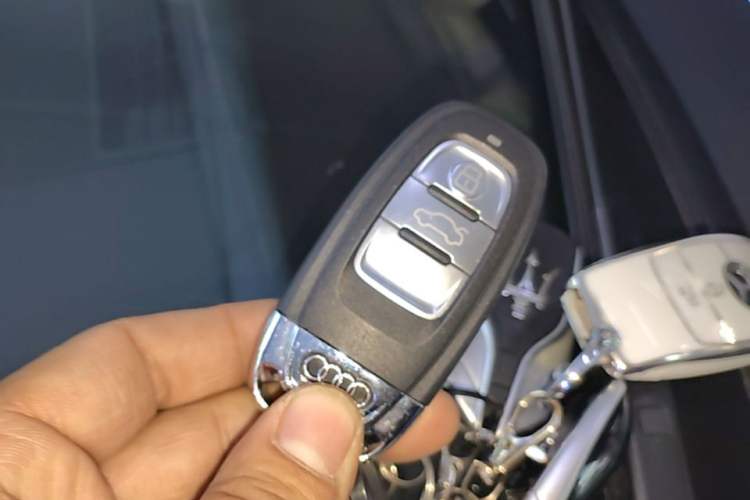 Used Audi A4L 2018 30th Anniversary Edition 40 TFSI Fashion Model Vehicle Key