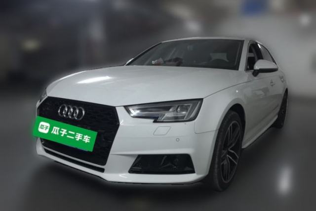 Używany Audi A4L 2018 30th Anniversary Edition 40 TFSI Trendy Model
