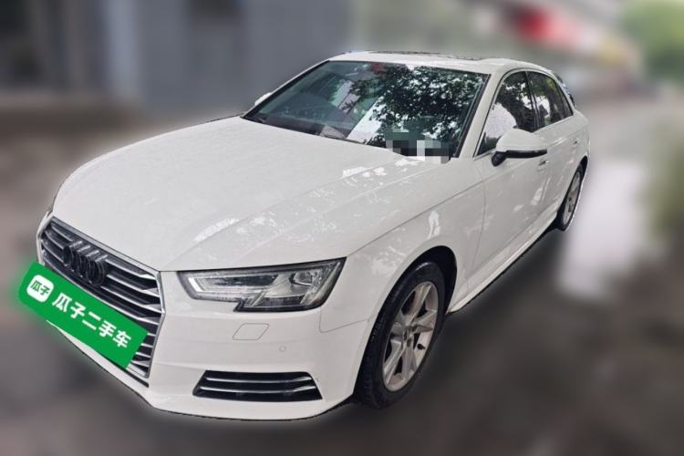 Gebrauchter Audi A4L 2018 30th Anniversary Edition 40 TFSI Trendy Model Guazi used car, China used car export, Used car for sale, Used  cars, Cheapest cars for sale