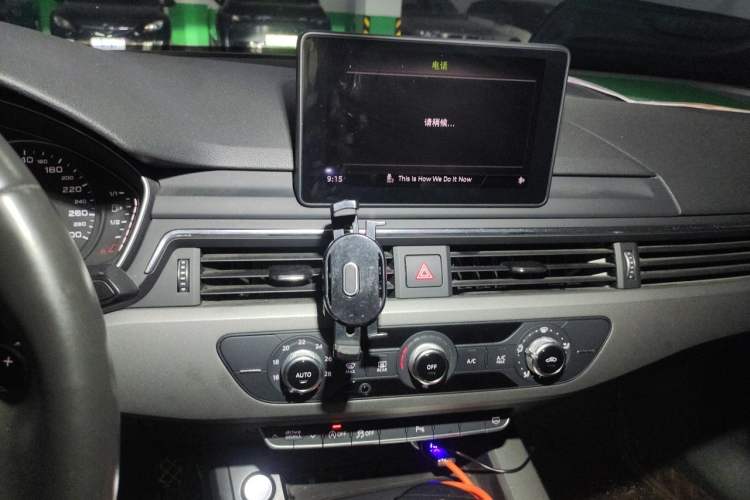 Used Audi A4L 2018 30th Anniversary Edition 40 TFSI Trendy Model Audio And AC Panel