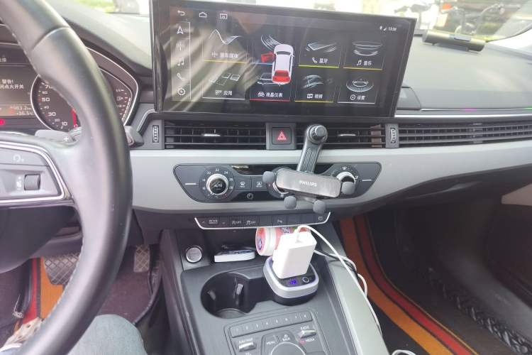 Used Audi A4L 2018 30th Anniversary Edition 40 TFSI Trendy Model Audio And AC Panel