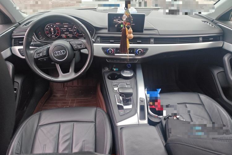 Used Audi A4L 2018 30th Anniversary Edition 40 TFSI Sport Edition Center Console