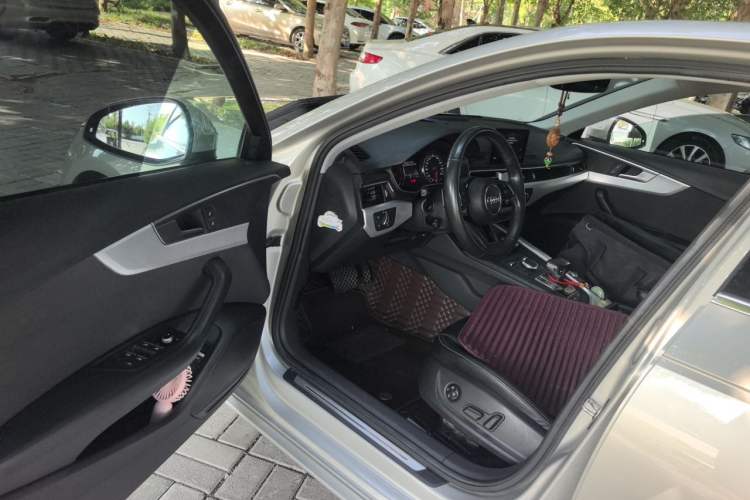 Used Audi A4L 2018 30th Anniversary Edition 40 TFSI Trendy Model Driver Seat