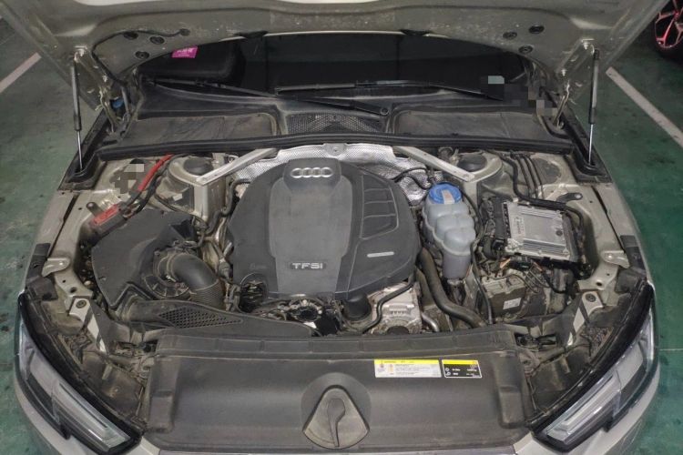 Used Audi A4L 2018 30th Anniversary Edition 40 TFSI Trendy Model Engine Bay