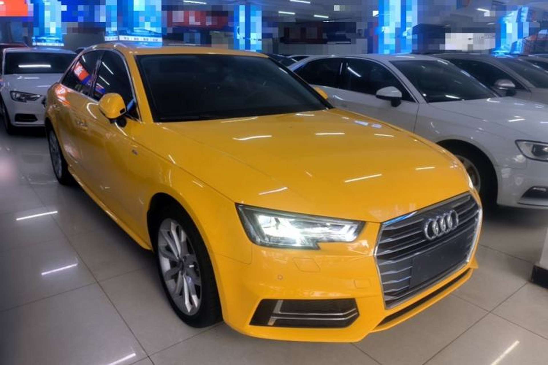Used Audi A4L 2018 30th Anniversary Edition 40 TFSI Fashion Model Front Right 45 Deg
