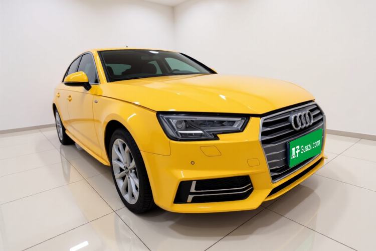 Used Audi A4L 2018 30th Anniversary Edition 40 TFSI Fashion Model Front Right 45 Deg