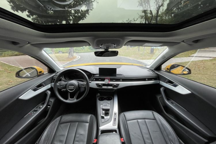 Used Audi A4L 2018 30th Anniversary Edition 40 TFSI Fashion Model Interior 3