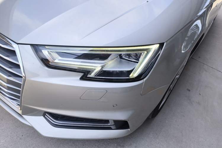 Used Audi A4L 2018 30th Anniversary Edition 40 TFSI Fashion Model Left Front Headlight