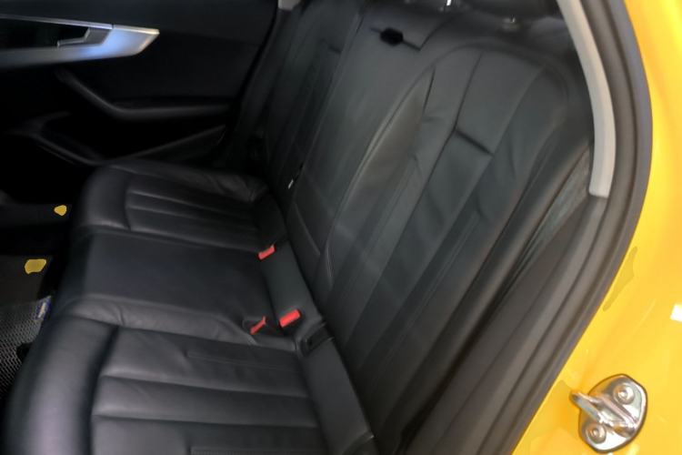 Used Audi A4L 2018 30th Anniversary Edition 40 TFSI Fashion Model Left Rear Seat