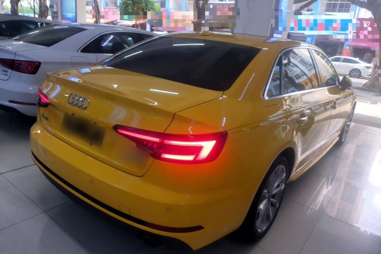 Used Audi A4L 2018 30th Anniversary Edition 40 TFSI Fashion Model Rear Right 45 Deg