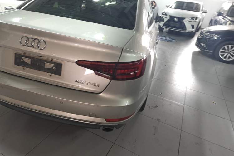 Used Audi A4L 2018 30th Anniversary Edition 40 TFSI Trendy Model Right Rear Taillight
