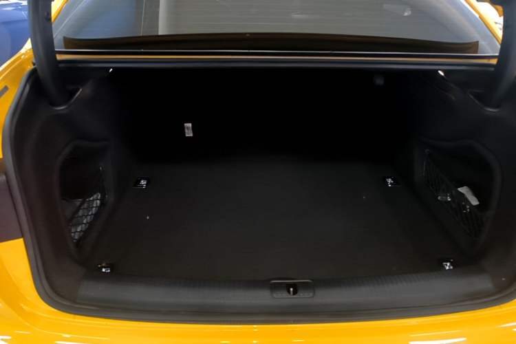 Used Audi A4L 2018 30th Anniversary Edition 40 TFSI Fashion Model Trunk