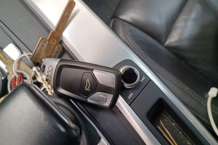 Used Audi A4L 2018 30th Anniversary Edition 40 TFSI Fashion Model Vehicle Key