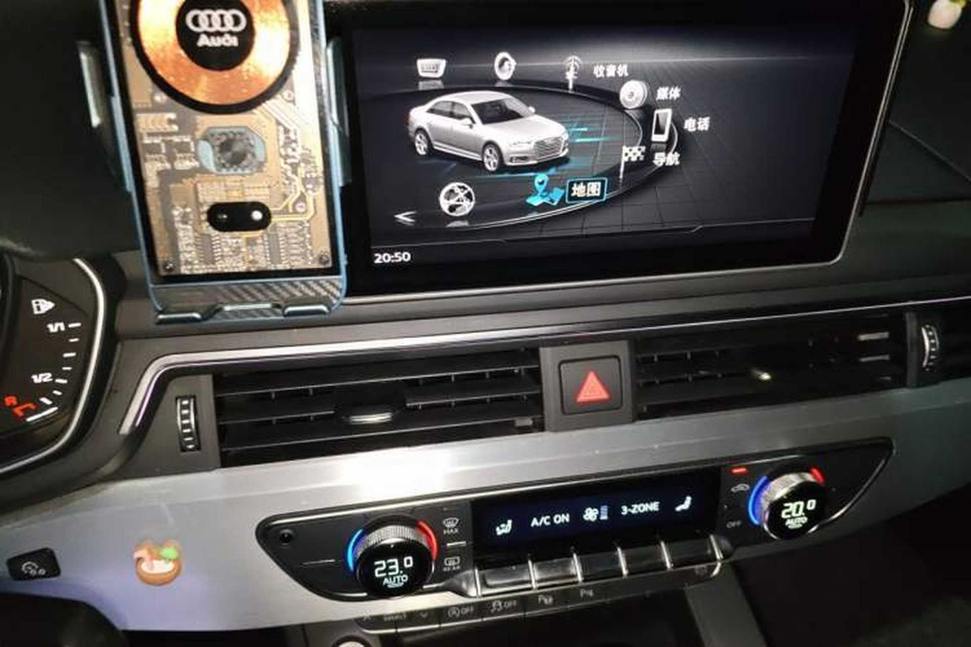 Used Audi A4L 2019 40 TFSI Fashion Edition China VI Emission Standard Audio And AC Panel
