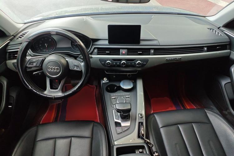 Used Audi A4L 2019 40 TFSI Ambition China VI Center Console