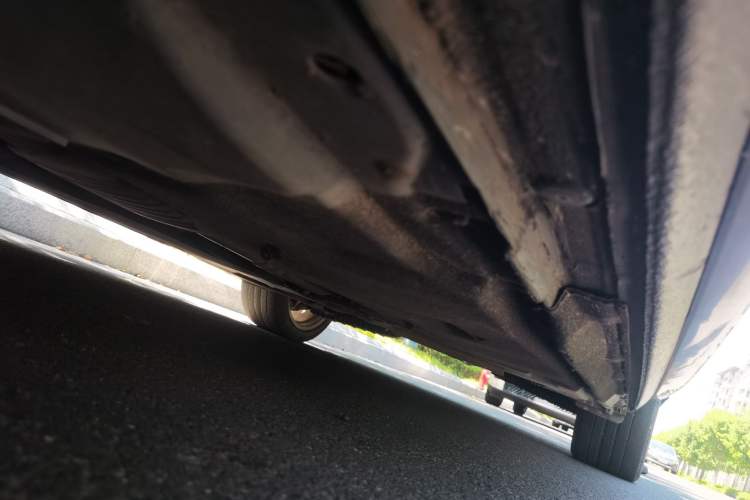 Used Audi A4L 2019 40 TFSI Fashion Edition China VI Emission Standard Chassis Front Left