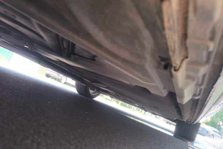 Used Audi A4L 2019 40 TFSI Fashion Edition China VI Emission Standard Chassis Rear Right