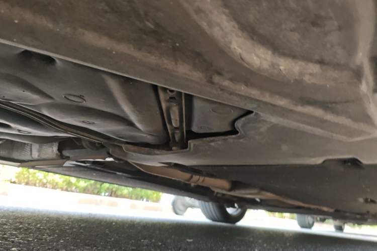 Used Audi A4L 2019 40 TFSI Fashion Edition China VI Emission Standard Chassis Rear Right