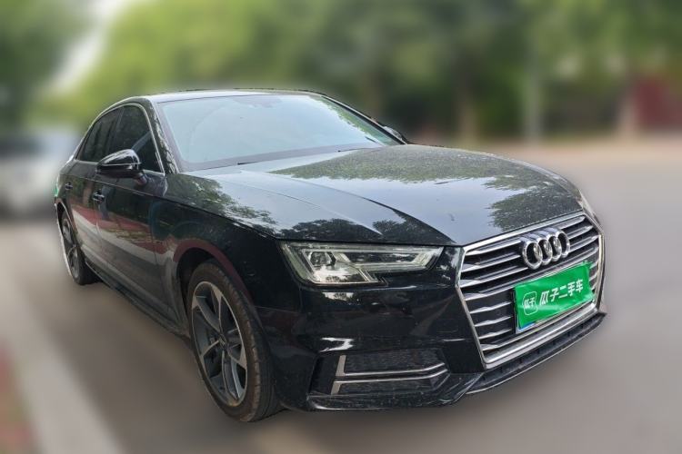 Used Audi A4L 2019 40 TFSI Ambition China VI Front Right 45 Deg