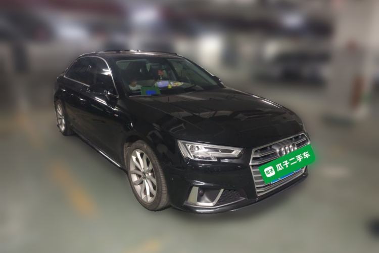 Used Audi A4L 2019 40 TFSI Fashion Edition China VI Emission Standard Front Right 45 Deg