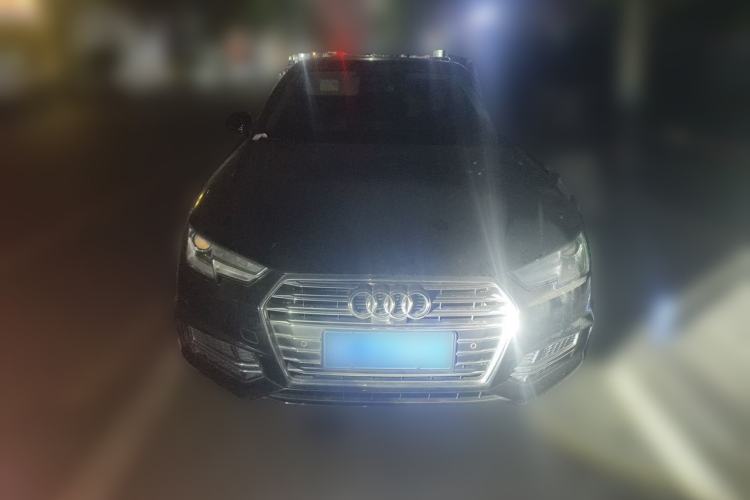 Used Audi A4L 2019 40 TFSI Ambition China VI Front