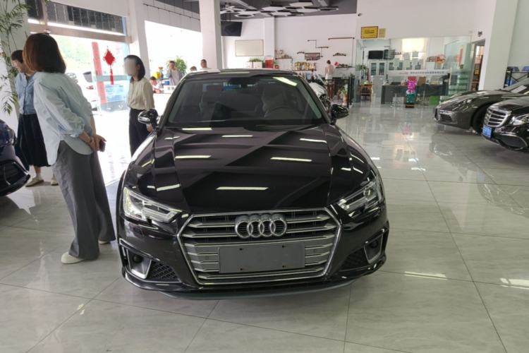 Used Audi A4L 2019 40 TFSI Fashion Edition China VI Emission Standard Front