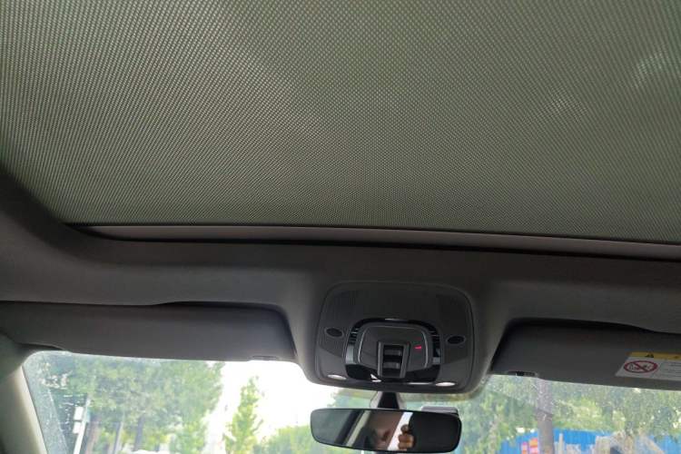 Used Audi A4L 2019 40 TFSI Ambition China VI Headliner