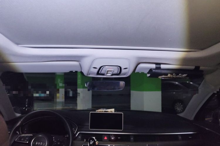 Used Audi A4L 2019 40 TFSI Fashion Edition China VI Emission Standard Headliner