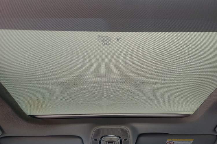 Used Audi A4L 2019 40 TFSI Fashion Edition China VI Emission Standard Headliner