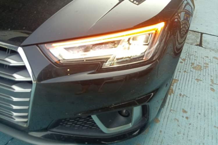 Used Audi A4L 2019 40 TFSI Fashion Version China V Left Front Headlight