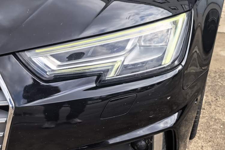 Used Audi A4L 2019 40 TFSI Fashion Edition China VI Emission Standard Left Front Headlight