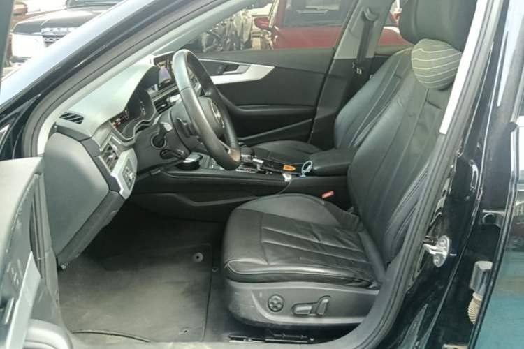 Used Audi A4L 2019 40 TFSI Fashion Version China V Left Front Seat