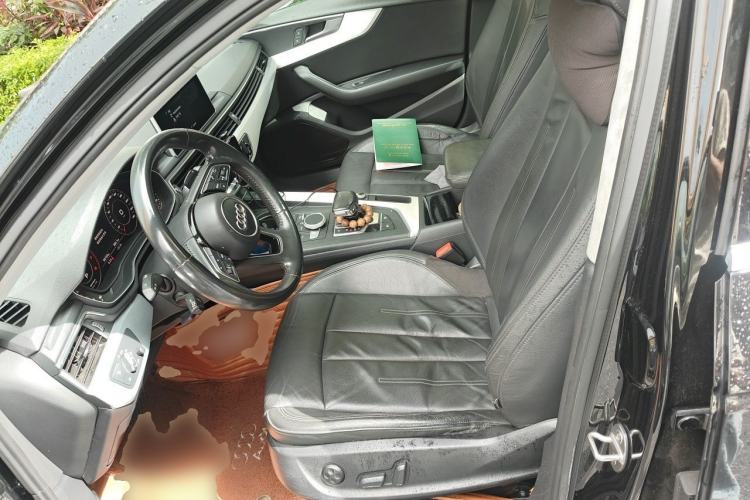 Used Audi A4L 2019 40 TFSI Fashion Edition China VI Emission Standard Left Front Seat
